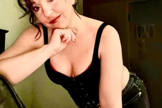 hi Im Trina call or tx for adult fun... - Image 4